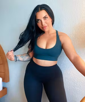 Original Instagram post from @Rave.skye