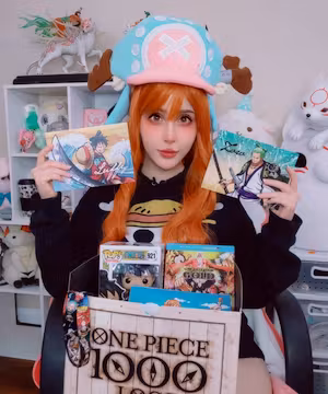 Instagram content on MangoeCos - Model/Cosplayer/Streamer