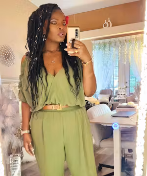 Michelle Brown: GenX Influencer with a Creative Edge