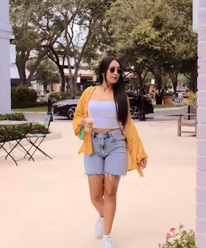 Latina content creator @wendytaaah_