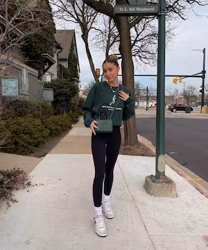 Custom TikTok from @nicolevas1