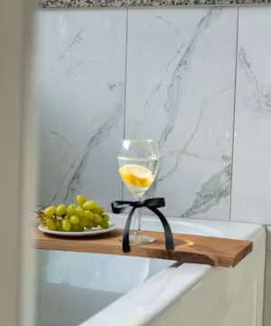 Cecelia Shuler: Your Go-To Guide for Glam Gowns!