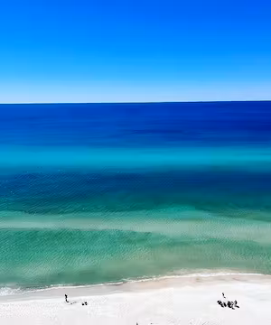 Mental health advocate @emmaxtropea