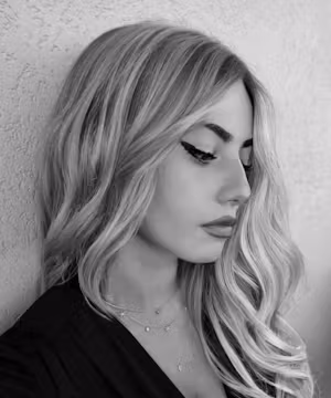 Francesca Marsella: Jetsetting Fashionista and Fitness Queen