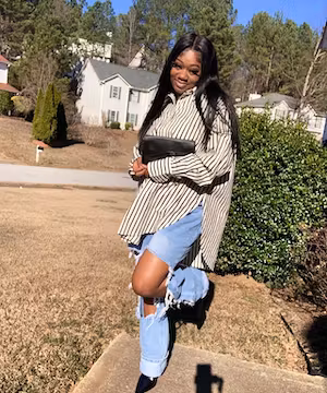 Unique Instagram post by @1fineeegal