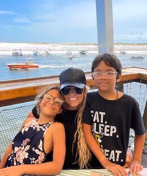 Shelby Berryhill: Oklahoma's Joyful TikTok Mom of Two