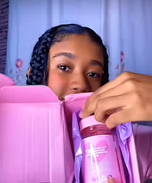 Yamelis Vidal: Unveiling Beauty and Fashion in Authentic Style