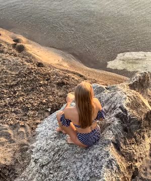 Cecelia Shuler: Your Go-To Guide for Glam Gowns!