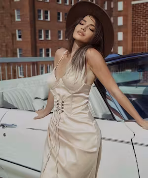 Valeriia Vakar: Dancing with Beauty and Grace on TikTok