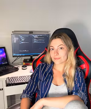 Tech, programming and coding tips by @diariesofacodegirl