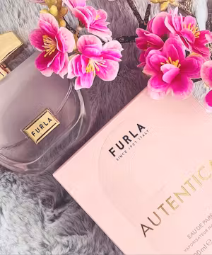 Capturing Life's Magic: Nathalie Madsen, Influencer Extraordinaire