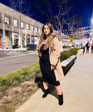 Welcome to the world of Melissa Ho! The creator specializing in Modeling + Photography is here to bring you beauty