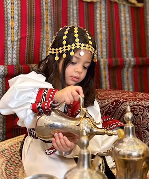 Quality logo by @Bellafaris66