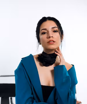 Claudia Castellanos: Spanish-Cuban Heartthrob Lighting Up Miami