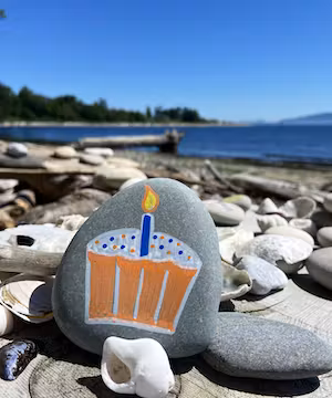 Kellie's captivating journey of creativity and exploration.