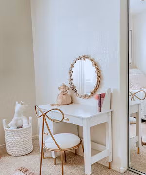 Design Diva: Andrea Robles' Colorful Journey through Interiors & Lifestyle