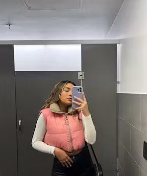 Unique Instagram Reel from @Anaisygp focused on the world of fashion creating a very nice community