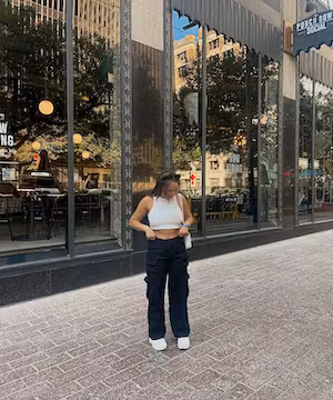 A healthy and balanced life @alexashaniayoga