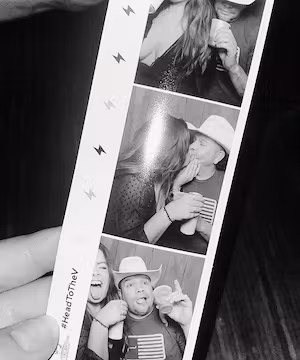 Unique Instagram post by @alexxaaloveee is warm, artsy and true to who I am. I’m my own adventure!