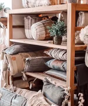 Haley: Home Decor Guru, Recipe Maven & Holiday Enthusiast