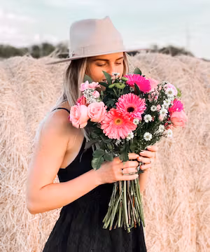 Healthy lifestyle, home decor, and parenthood Blogger