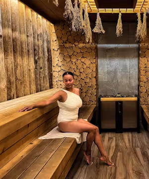 Vibrant instagram campaigns (outdoors, travel, wellness)